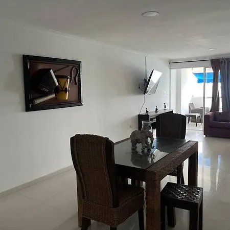 Cozy Beachfront Apt Great Views * Cartagena