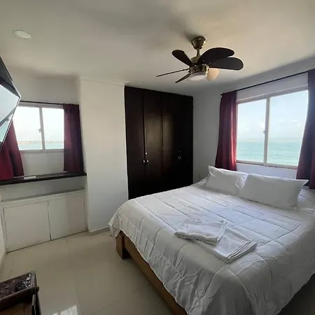 Apartment Cozy Beachfront Apt Great Views Cartagena