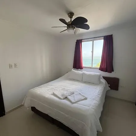 Apartamento Cozy Beachfront Apt Great Views