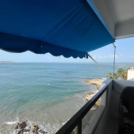 Cozy Beachfront Apt Great Views Apartment *